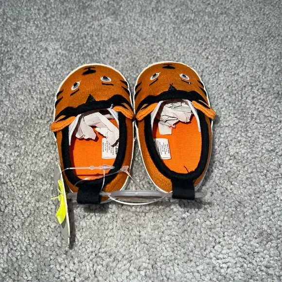(NWT) Baby Tiger Shoes