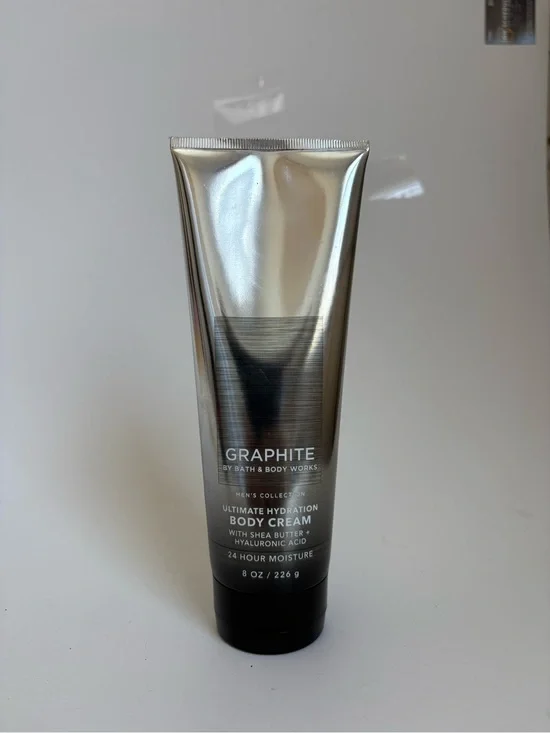 Bath & Body Works Graphite Ultimate Hydration Body Cream - Silver/Black
