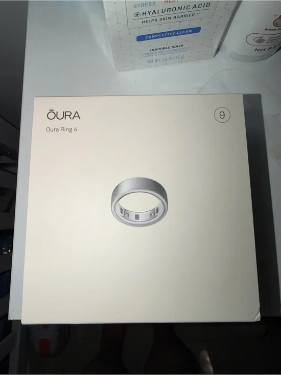 Oura Ring 4 Silver (Size 9)
