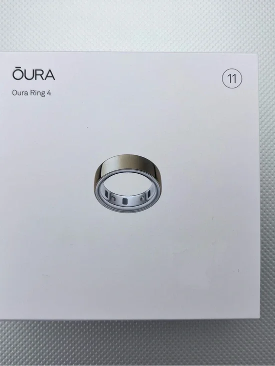 Oura Ring 4 Smart Ring - Gold Finish