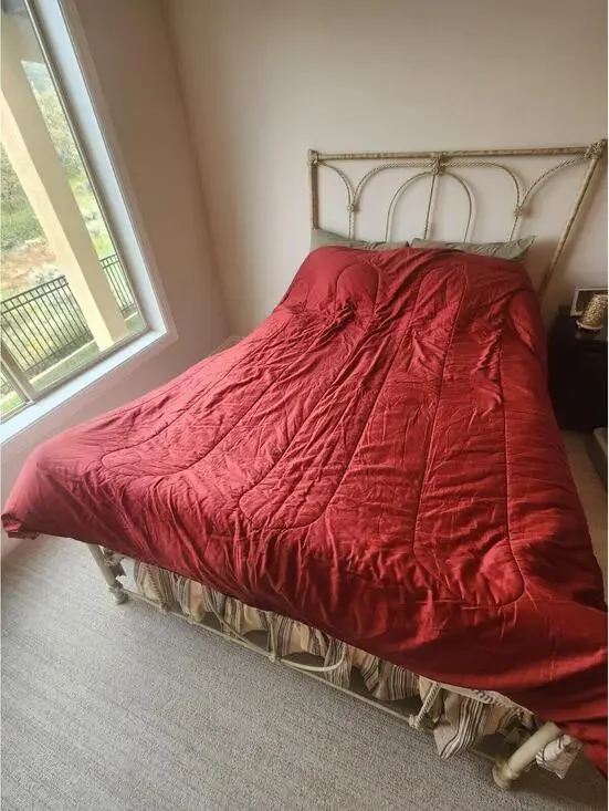 Wamsutta Comforter Cotton Polyester Red Queen Full Bedding Blanket 80x90