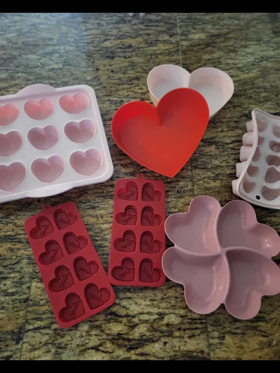 9 Piece - Heart-Shaped Silicone Mold Set - Pink & Red