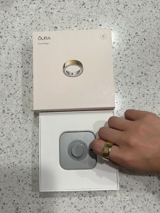 Oura Ring Gen 4 Gold Size 6