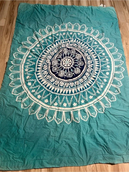 Room Essentials Teal Comforter with Navy and White Mandala