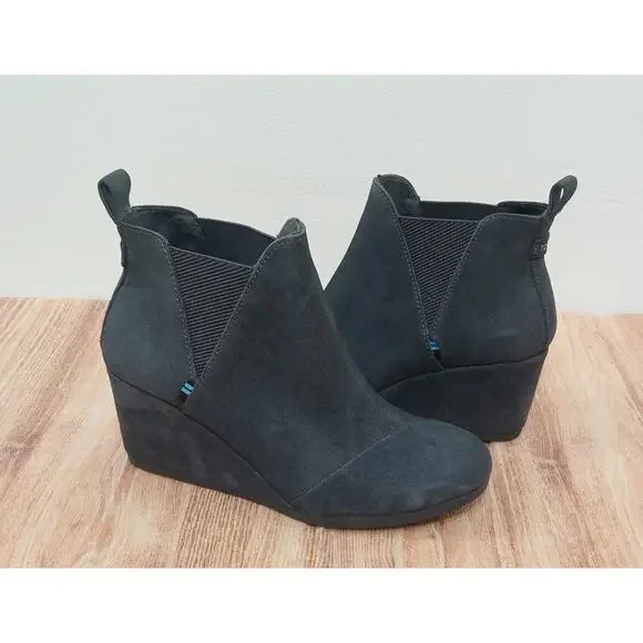 Toms Women's Boots Kelsey Wedge Heels Ankle Booties Gray Suede Casual Size 8.5