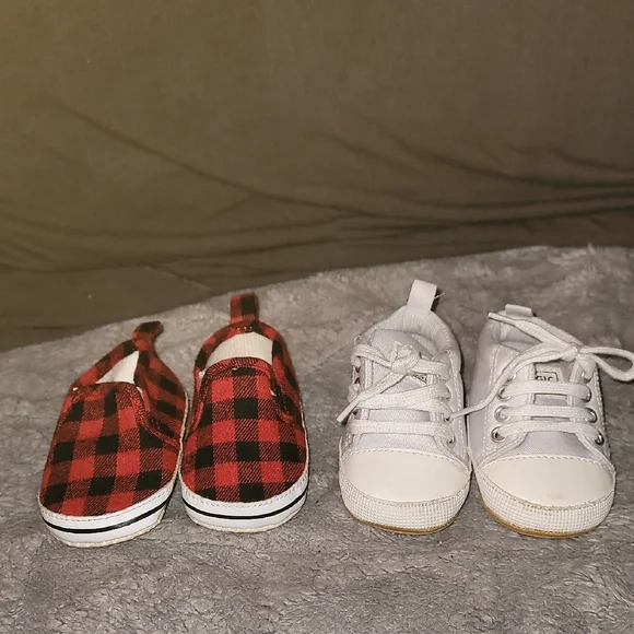 Magic Prewalker & Creations Of Grace 3-6M Baby Infant Shoes Sneakers White Plaid