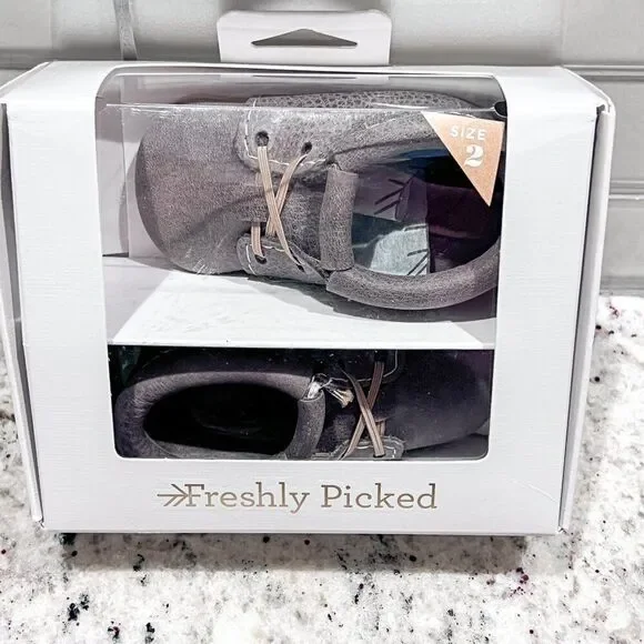 Brand New in Box! Freshly Picked Graphite Oxford Soft Sole Baby Crib Shoe Size 2
