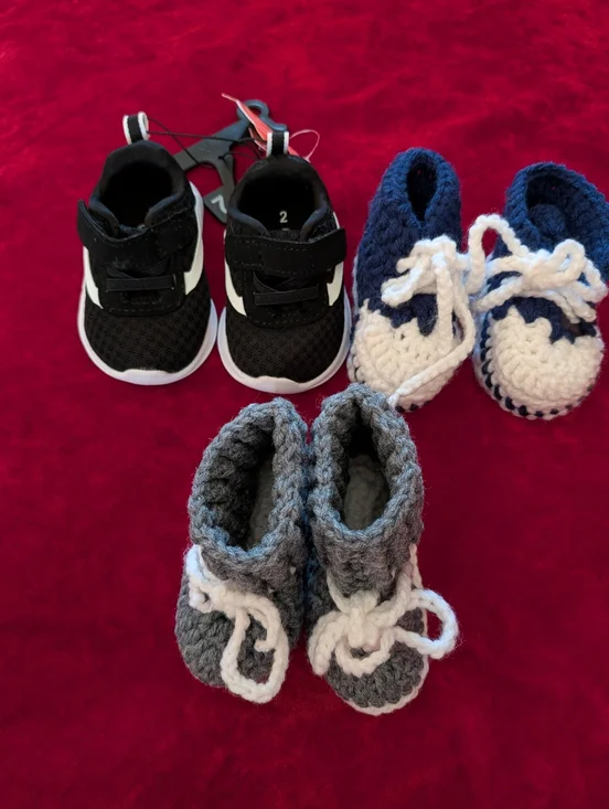 Bundles Of 4 pairs shoes wonder nation Black Baby Sneakers Hand Crochet Booties