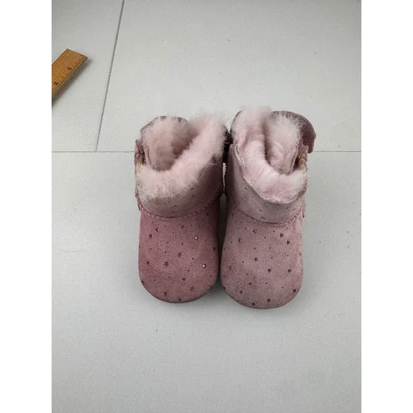 UGG Australia Pink Suede Sheepskin Lined Baby Boots Stars Bow Size 2‎