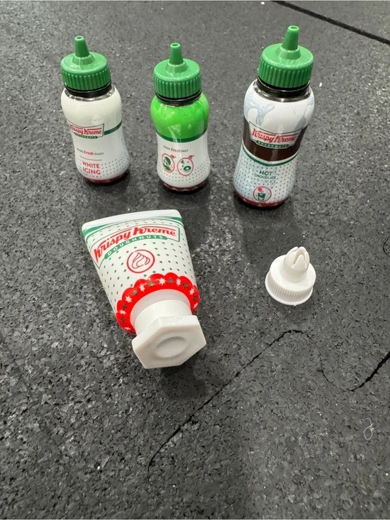 ZURU Mini Brands Create Krispy Kreme Icing Decorating Set White Chocolate