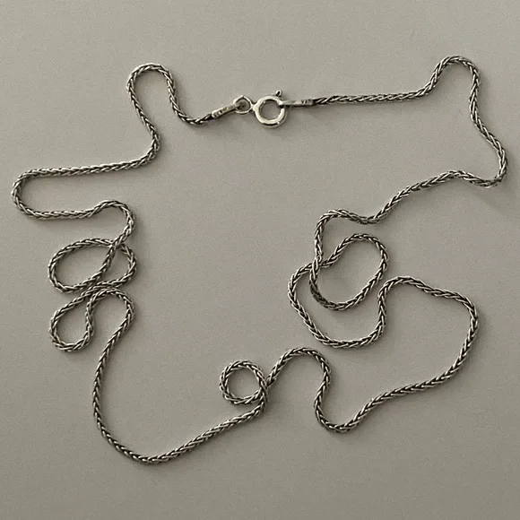 925 silver 23.5” 1mm wheat chain necklace 23.5 inches Unisex
