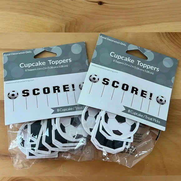 Score soccer cupcake toppers