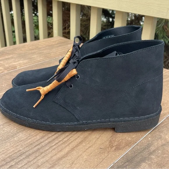 Clarks Men's Desert Chukka Boot Black Suede 11.5M