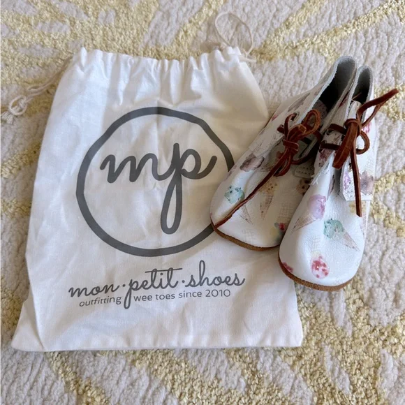 ICE‎ CREAM Oxfords Mon Petit Shoes - Size 4 Soft Soled Baby Shoes