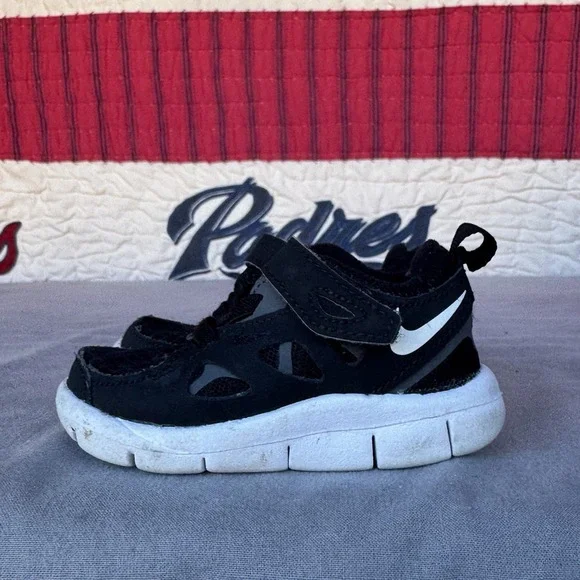 Size 3c - Nike Free Run 2 (TD) Hook &‎ Loop [DA2692-004] Toddler