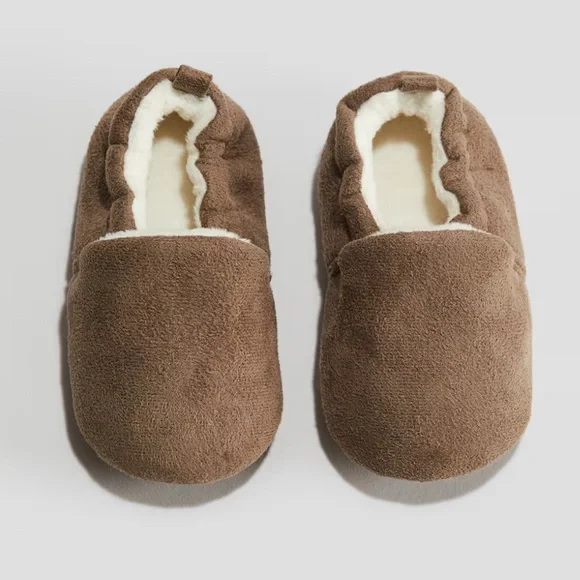 BNWT H&M BROWN ULTRA SUEDE COZY BABY BOOTIE SLIPPERS/CRIB SHOES SIZE 1-2  3-6M