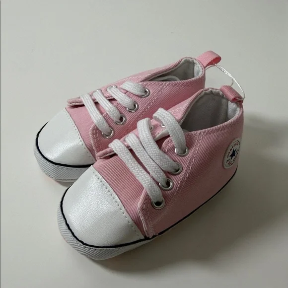 Baby Canvas Walker‎ Sneakers in Pink with White Toe