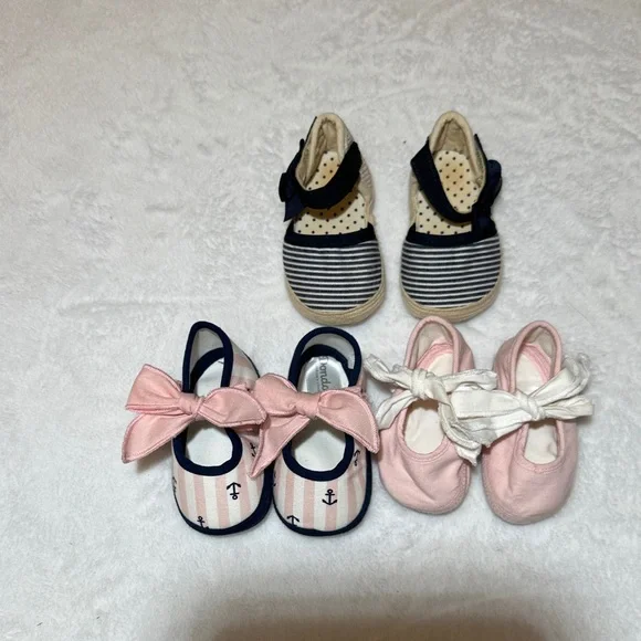 Dondolo baby girls crib shoes navy and pink NB-0/3