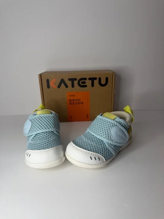 Katetu Light Blue Mesh Baby Walker Shoes with Yellow Pull Tab