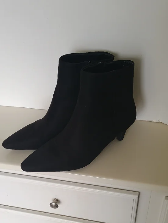 Black Pointed Toe Kitten Heels Ankle Boots Booties