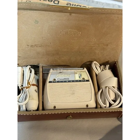 Vintage 1950's Sunbeam Convertible‎ Rollmaster Electric Razor speedshaver