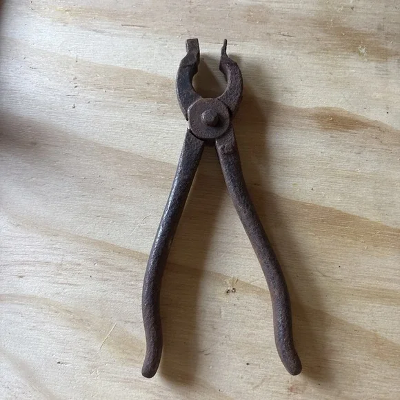 Vintage Heaton Peninsular Leather Button Fastener Pliers 7 Inch