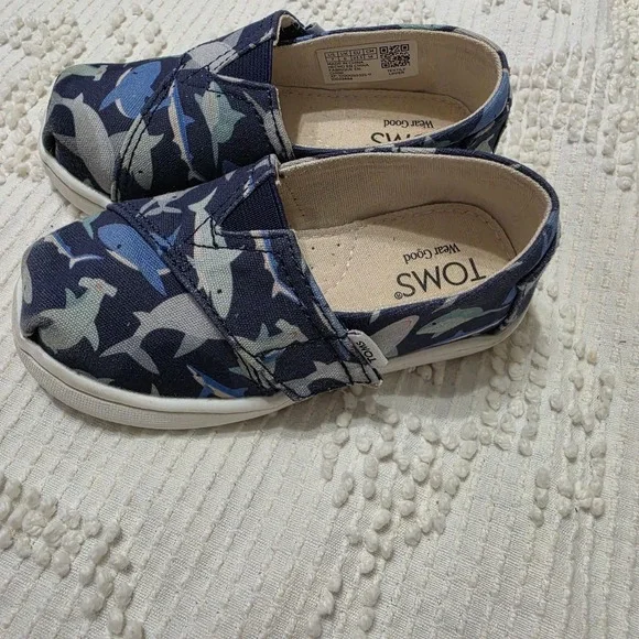 Toms Alpargata Blue Depth Sharks Slip Ons Toddler Size 7