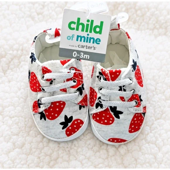 Child Of Mine Carters Baby Crib Shoes 0-3M Strawberry Print Soft Sole NWT