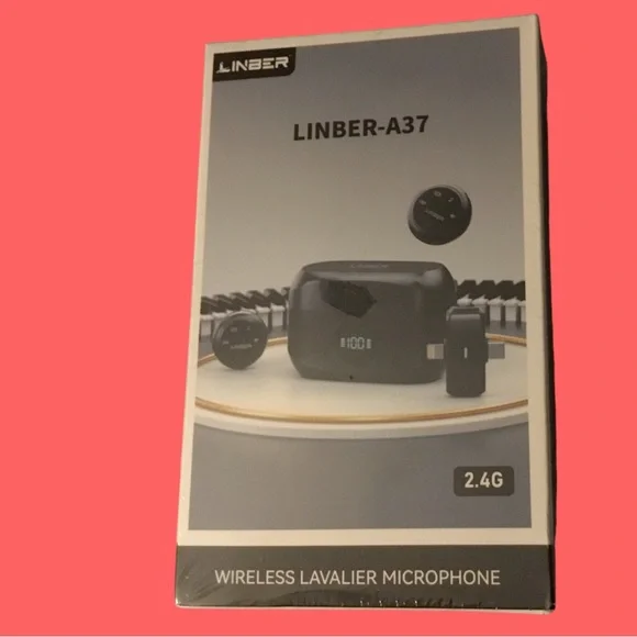 Wireless Lavalier-A37 Microphone - 2.4G Black. NEW