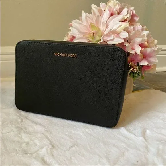 🖤Michael Kors jet set crossbody