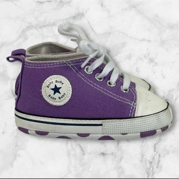 Baby crib shoes size 3