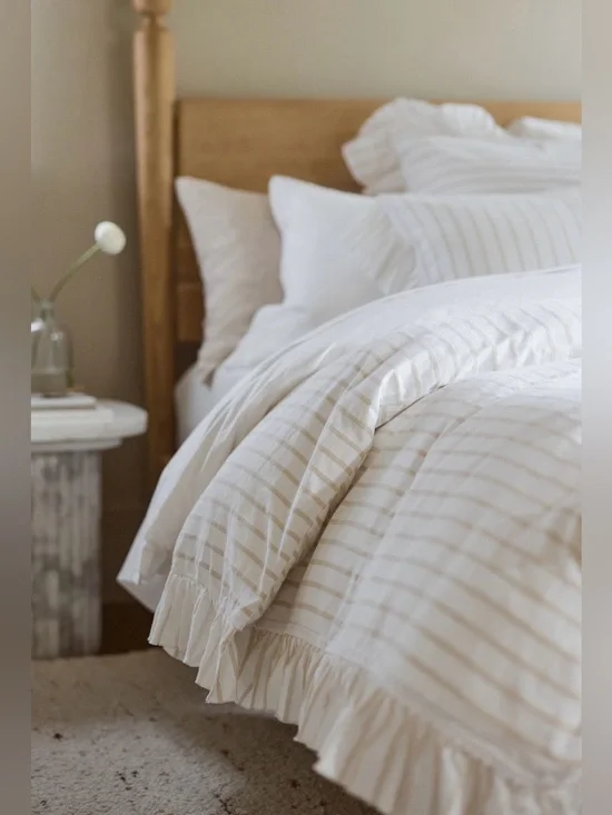 Anthropologie Organic Cotton Spa Sateen Ruffled Duvet Cover, Full, Neutral