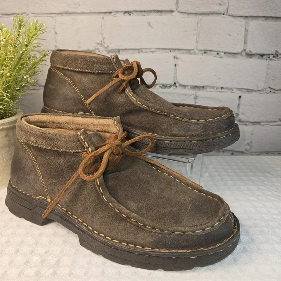 BORN ETHAN MOC TOE CHUKKA BOOT DARK BROWN SUEDE MENS 9.5 RUGGED DISTRESSED