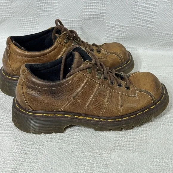 Dr. Martens Y2K Caramel Brown Chunky‎ 6 Eye Lace Up Vintage Oxfords M6 -W8