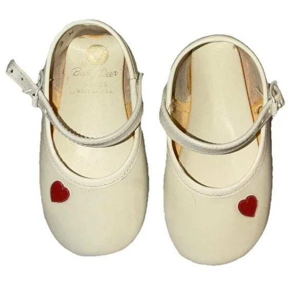 Vintage Baby Deer‎ Shoes Baby N 2 3-6mos White Patent Leather Mary Jane Hearts
