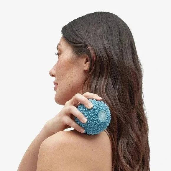 L*Space Active Blue Massage Therapy Ball Spiky Textured Muscle Roller New in Box