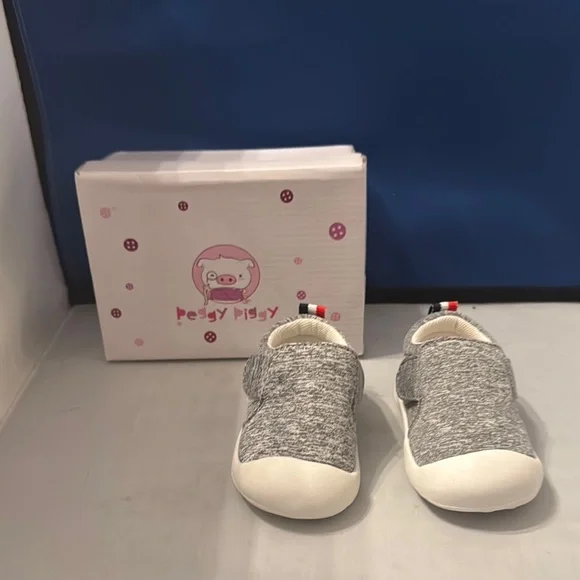 Peggy Piggy‎ Gray Kids Shoes size infant