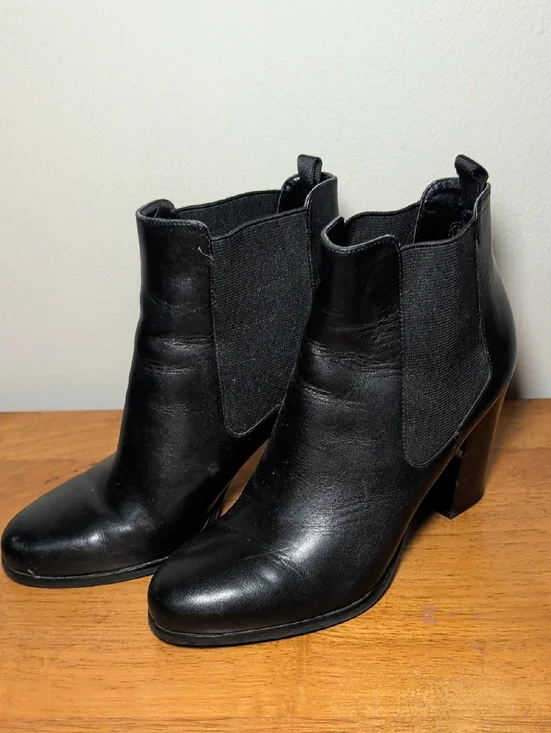 Michael Kors Lottie Black Leather Ankle Boots Women's Size 7.5