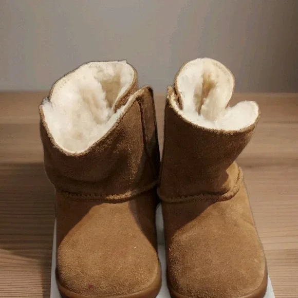 Ugg Boots Size 4/5 Tan Suede 10960891 Shoes Toddler Insulated Baby