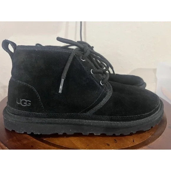 UGG Neumel Boots‎ for Men 10 Black Suede Sheepskin Chukka Ankle Shoes Lace Up