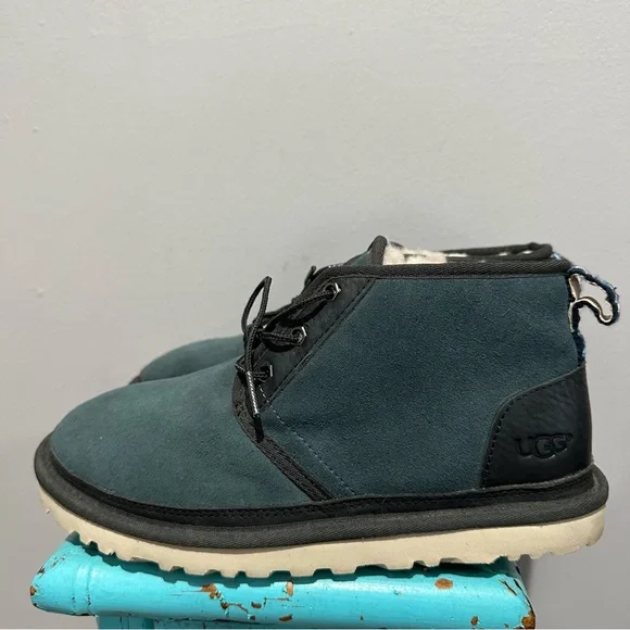 UGG Neumal Lace Up Casual Boot Size 7