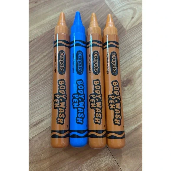 4 Crayola Body Wash Pens
