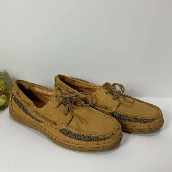 TOMMY BAHAMA tan Leather boat shoes