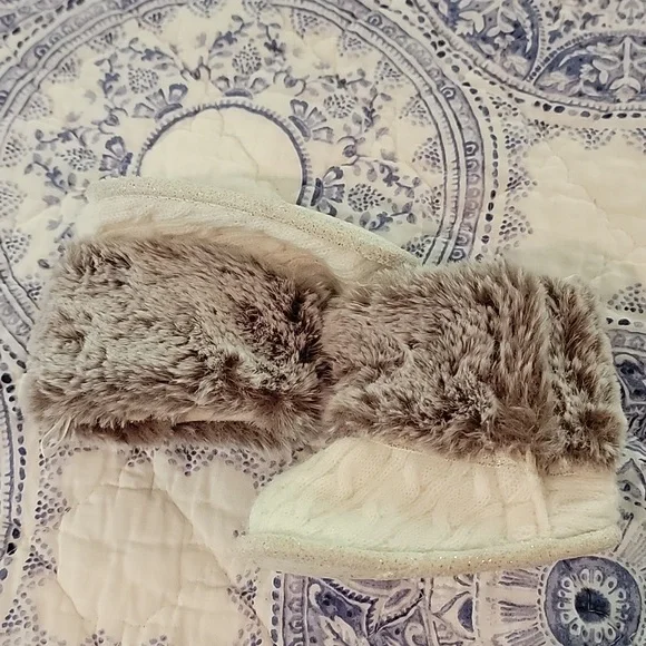 Sz 3 Baby Slipper