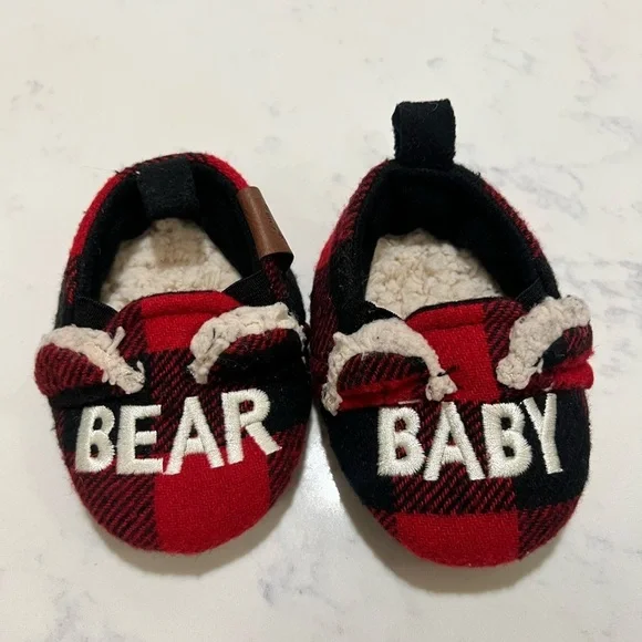 Plaid Baby Moccasins - Red and Black