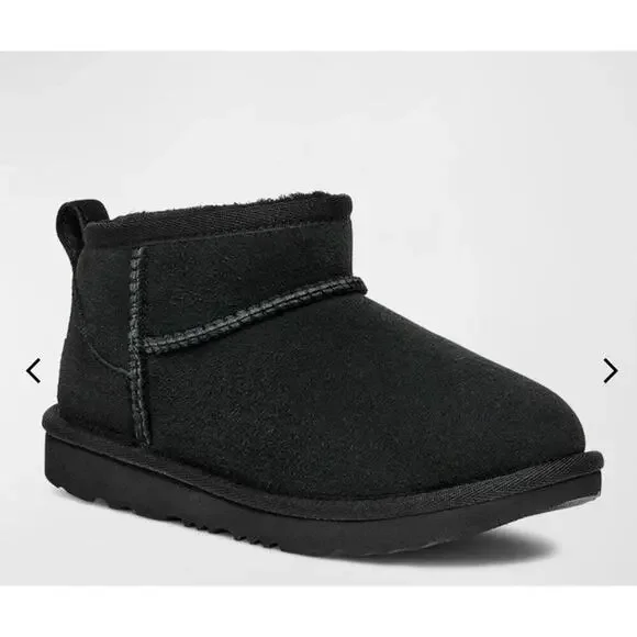 UGG Kid's Classic Ultra Mini Bootie Little Kids Size 8c NEW