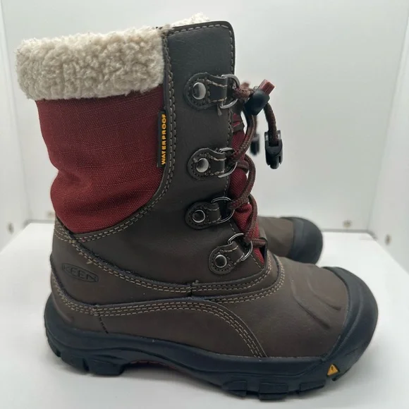 KEEN Basin Leather Insulated Waterproof Snow Boots Size US Youth 12