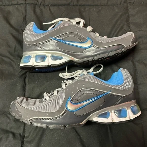 womens nike airmax refresh 4 shoes sz 8.5