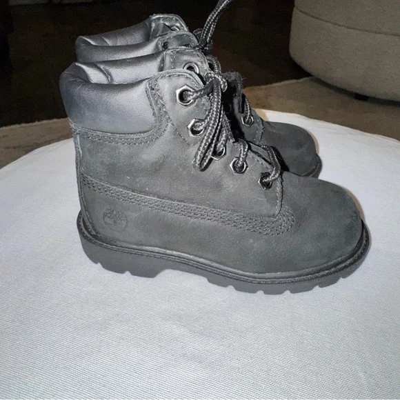 Timberland Black Waterproof Toddler Boots Size 7. Lace Up.