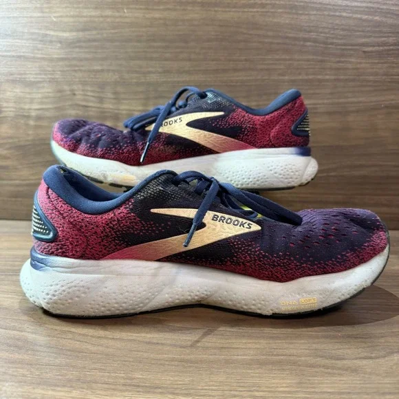 Brooks Ghost 16 Running Shoes Womens 9 Wide Navy Pink Good DNA LOFT Cushioning